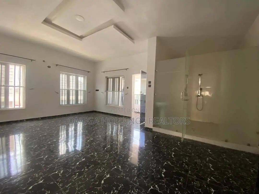 4bdrm Duplex in Alpha Grace Estate, Idishin for sale