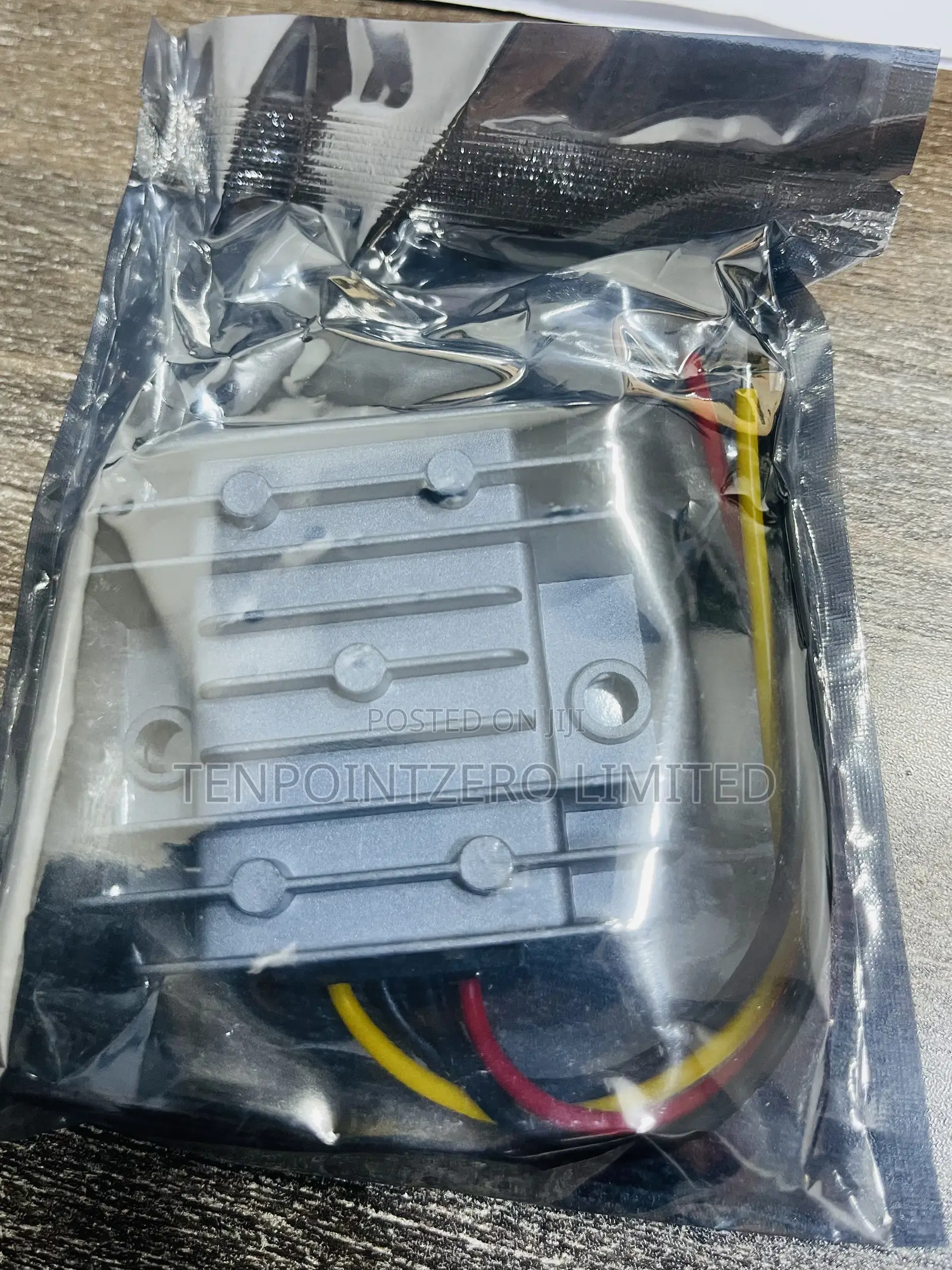 Voitatop 12v to 5v 3a Waterproof Converter