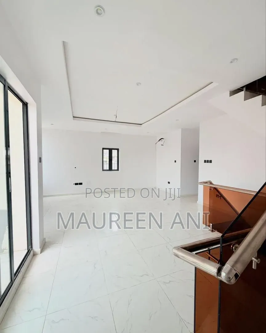 4bdrm Duplex in Celebrations Park, Eleko for sale
