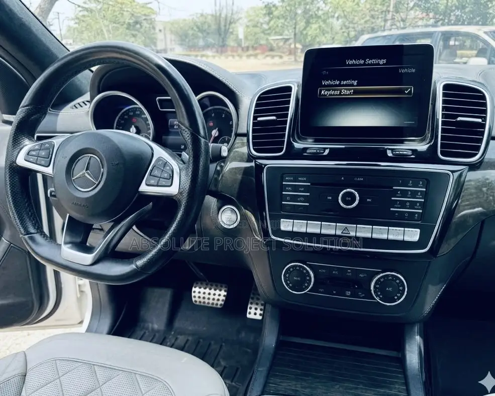 Mercedes-Benz GLE-Class 2015 White