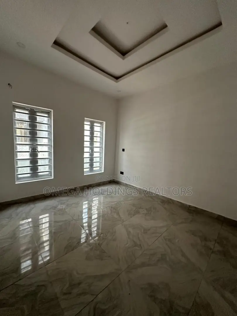 3bdrm Bungalow in Airforce Estate, Akobo for sale
