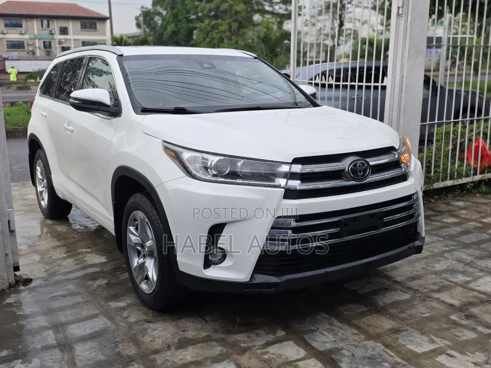 Toyota Highlander Limited 2019 White