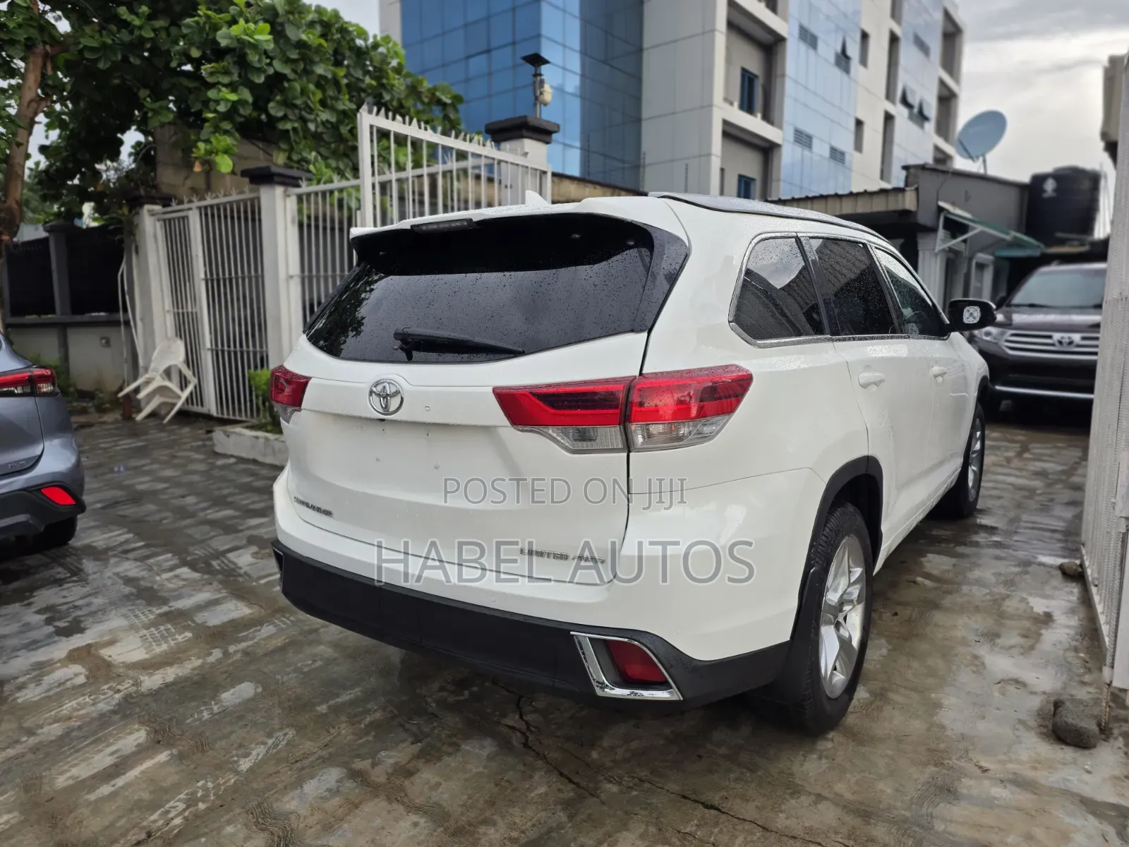 Toyota Highlander Limited 2019 White