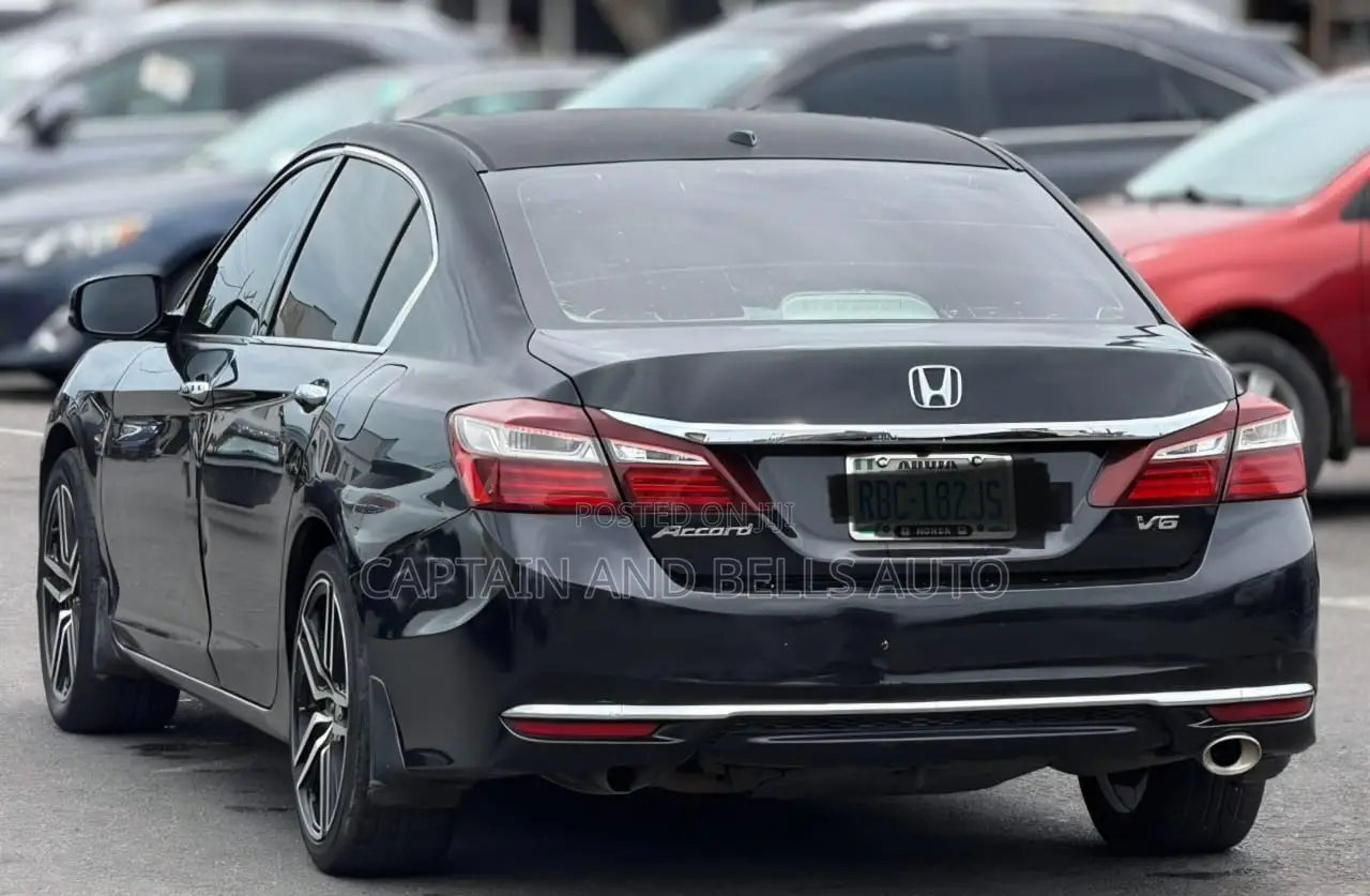Honda Accord EX-L V-6 4dr Sedan w/Navigation (3.5L 6cyl 6A) 2014 Black