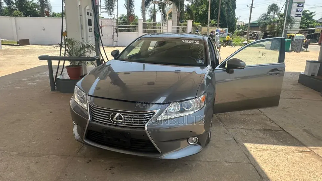 Lexus ES 350 FWD 2013 Gray