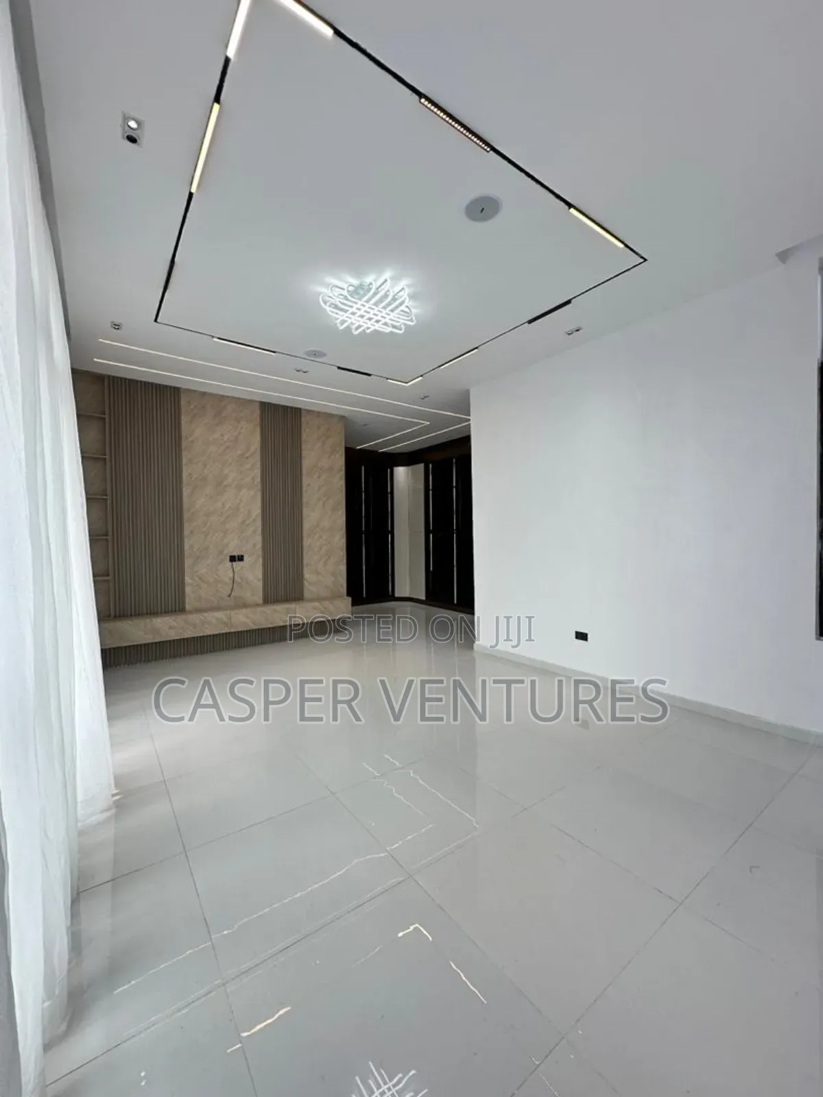 5bdrm Duplex in Vgc for sale