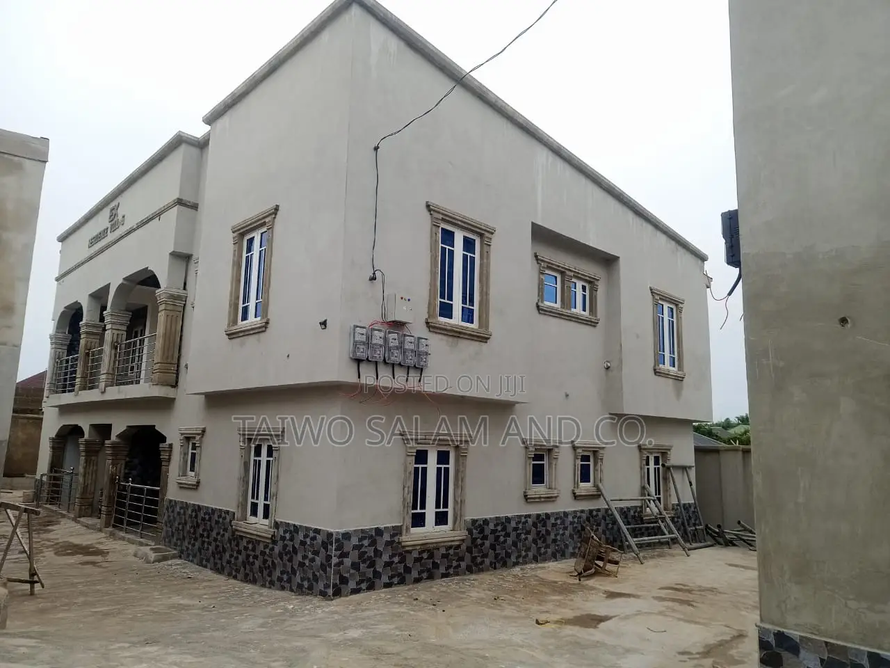 2bdrm Block of Flats in Lagelu for rent