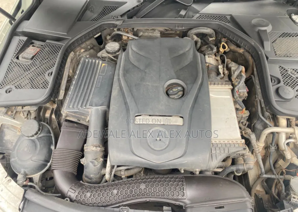 Mercedes-Benz C300 2015 White