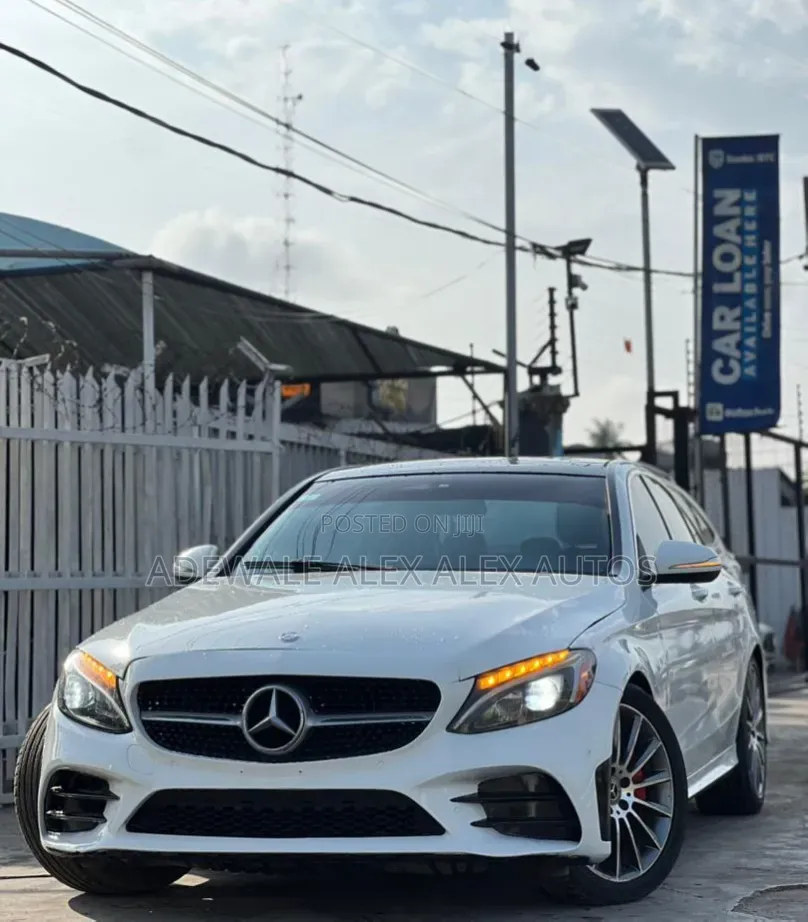 Mercedes-Benz C300 2015 White