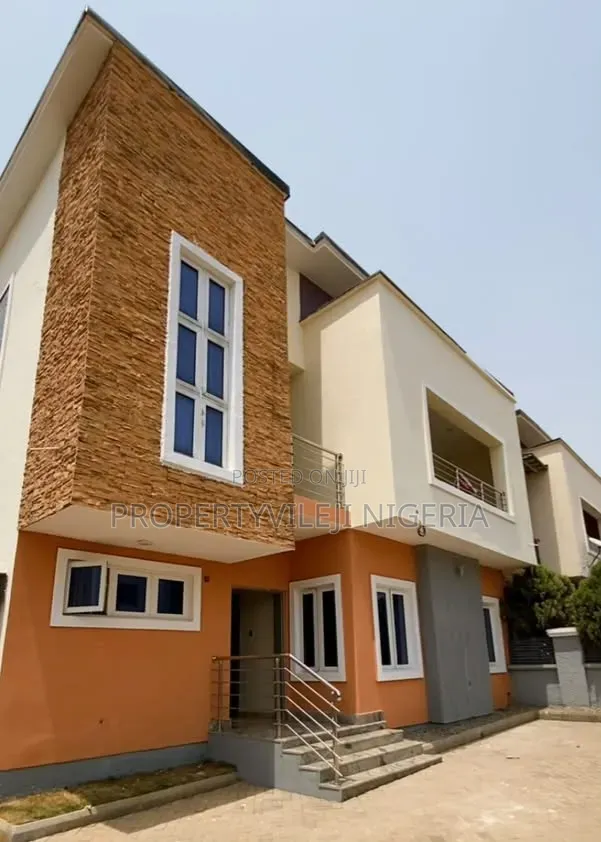4bdrm Duplex in Apo Resettlement for sale