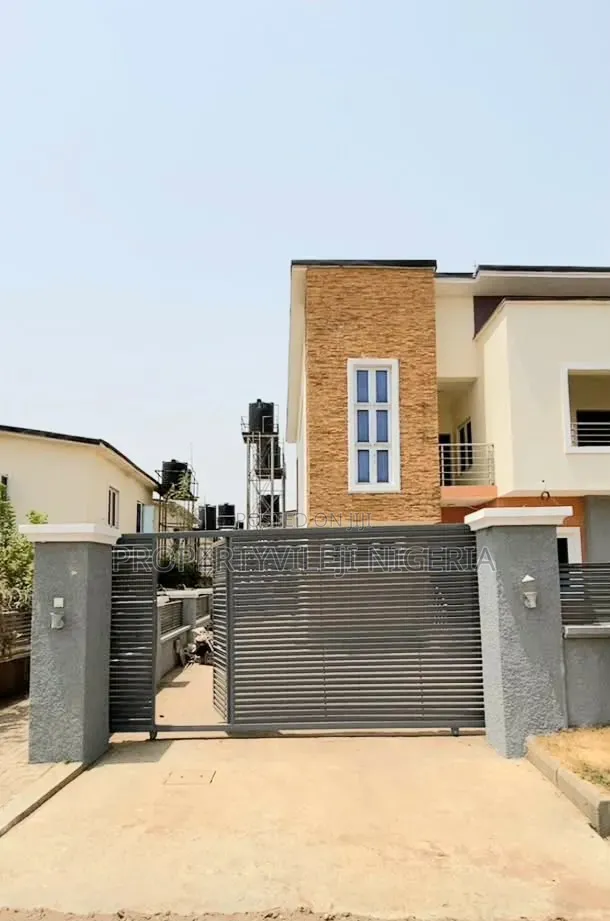4bdrm Duplex in Apo Resettlement for sale