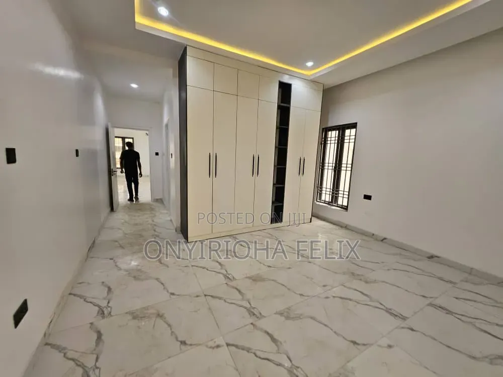 5bdrm Duplex in Katampe Extension for rent