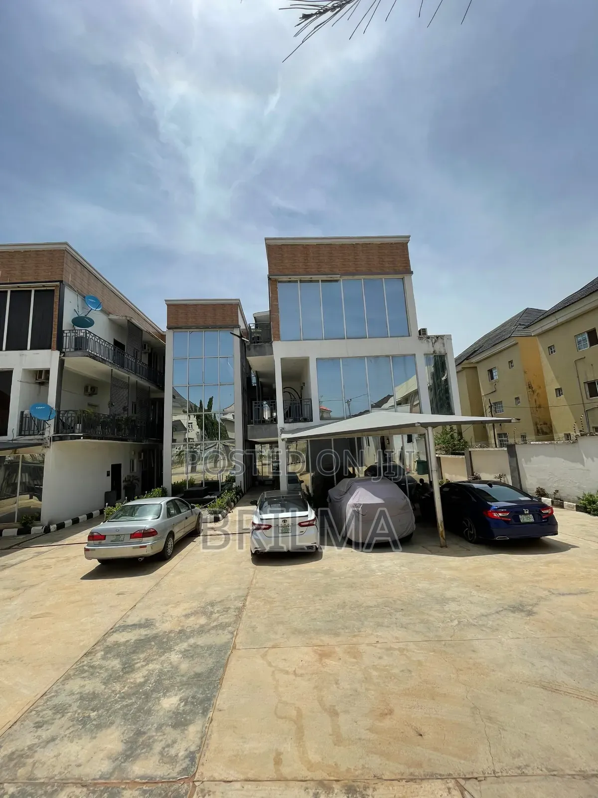 Furnished 2bdrm Block of Flats in Mabushi for sale