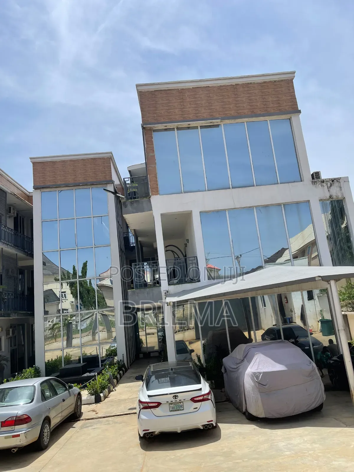 Furnished 2bdrm Block of Flats in Mabushi for sale
