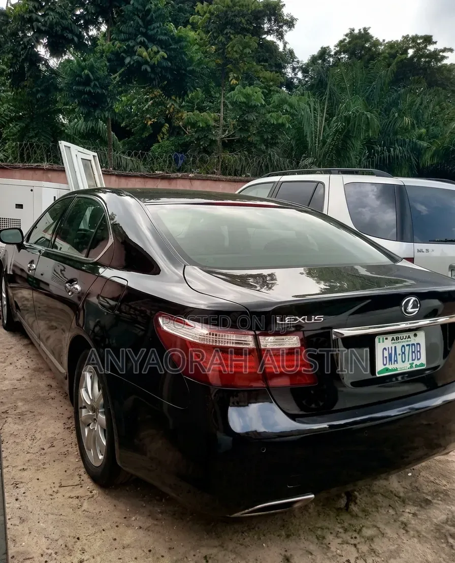 Lexus LS 2009 Black