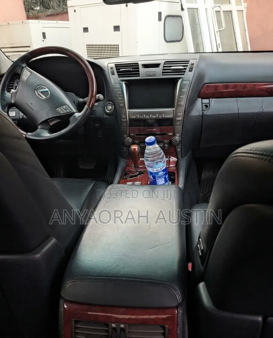Lexus LS 2009 Black
