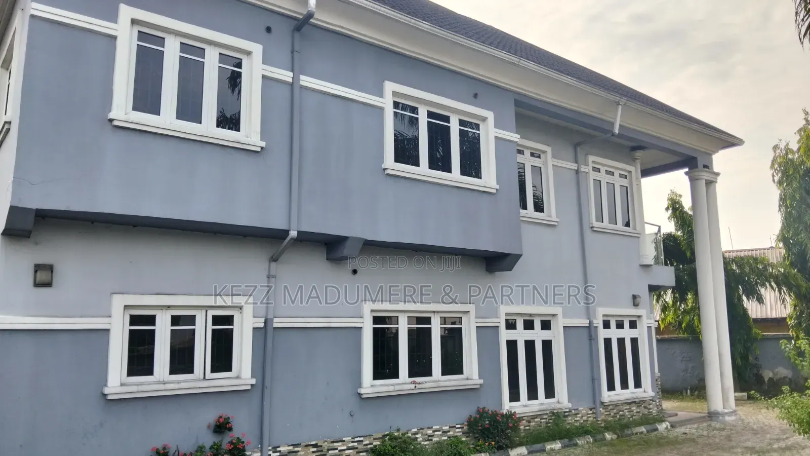 6bdrm Duplex in Off Eastwest Road, Rumuodara for sale