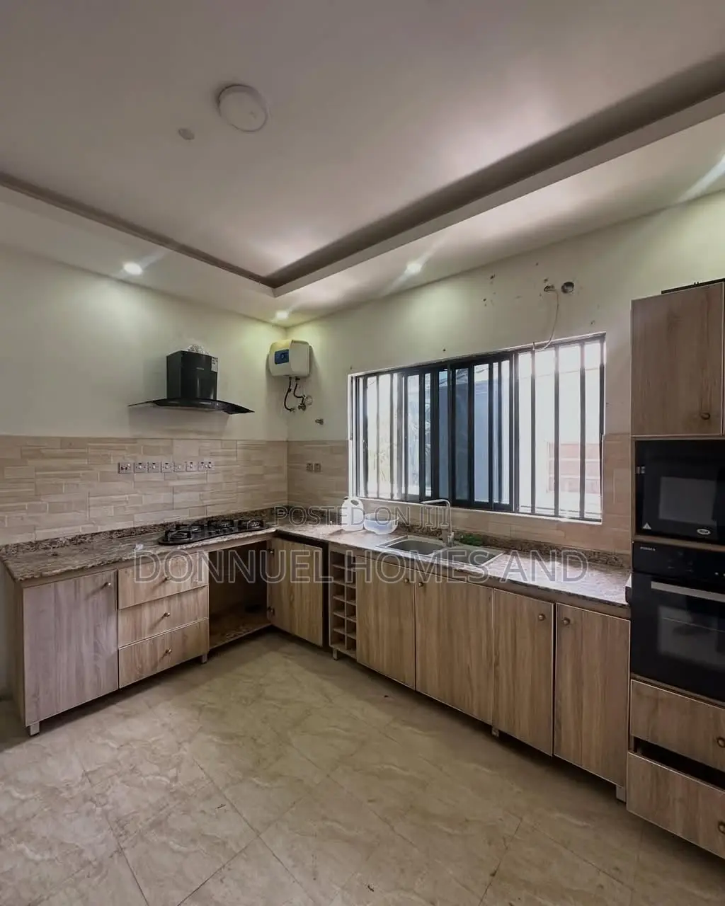 3bdrm Apartment in Lekki Phase 1 for rent