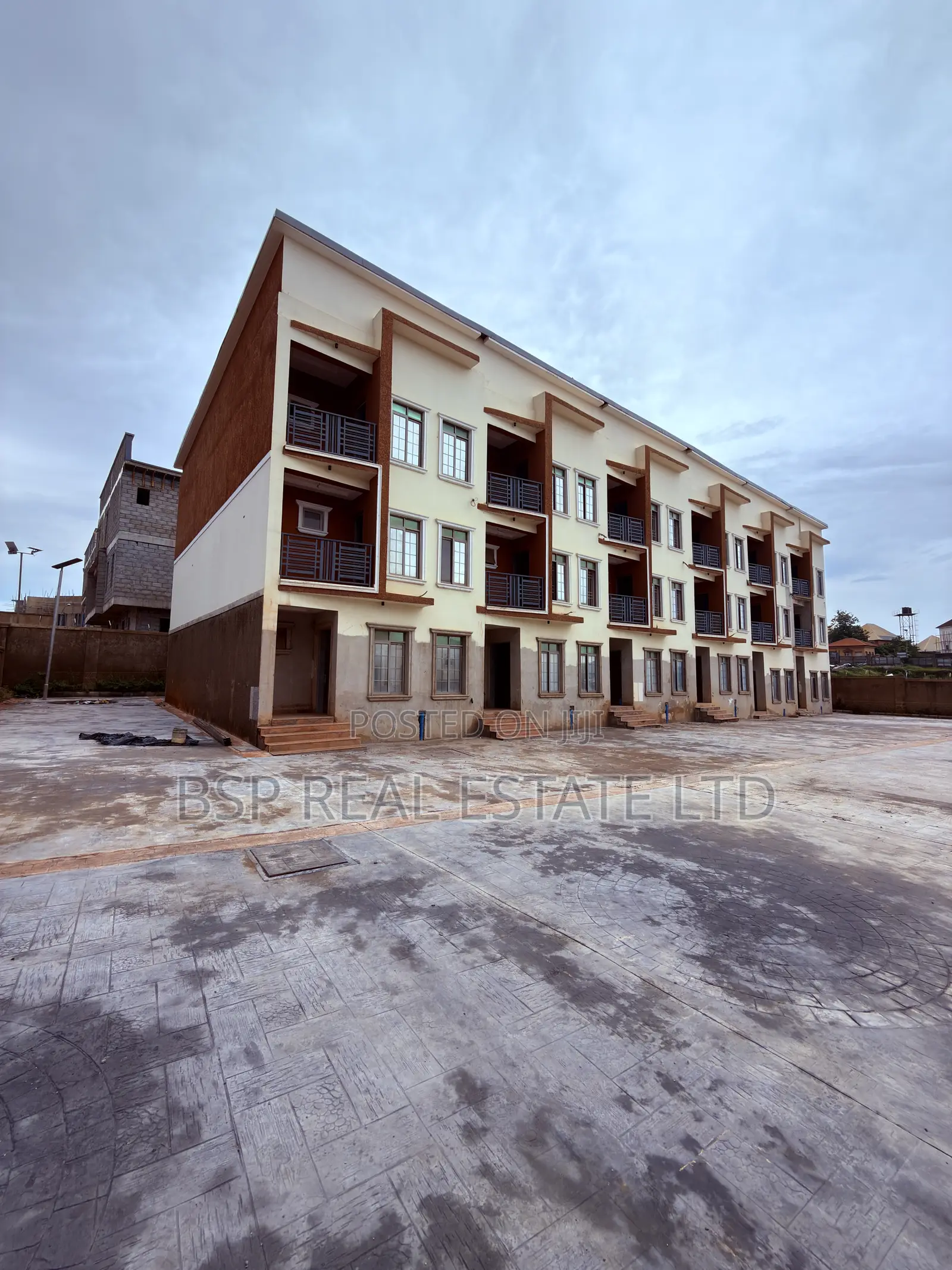 4bdrm Townhouse/Terrace in Asokoro for sale