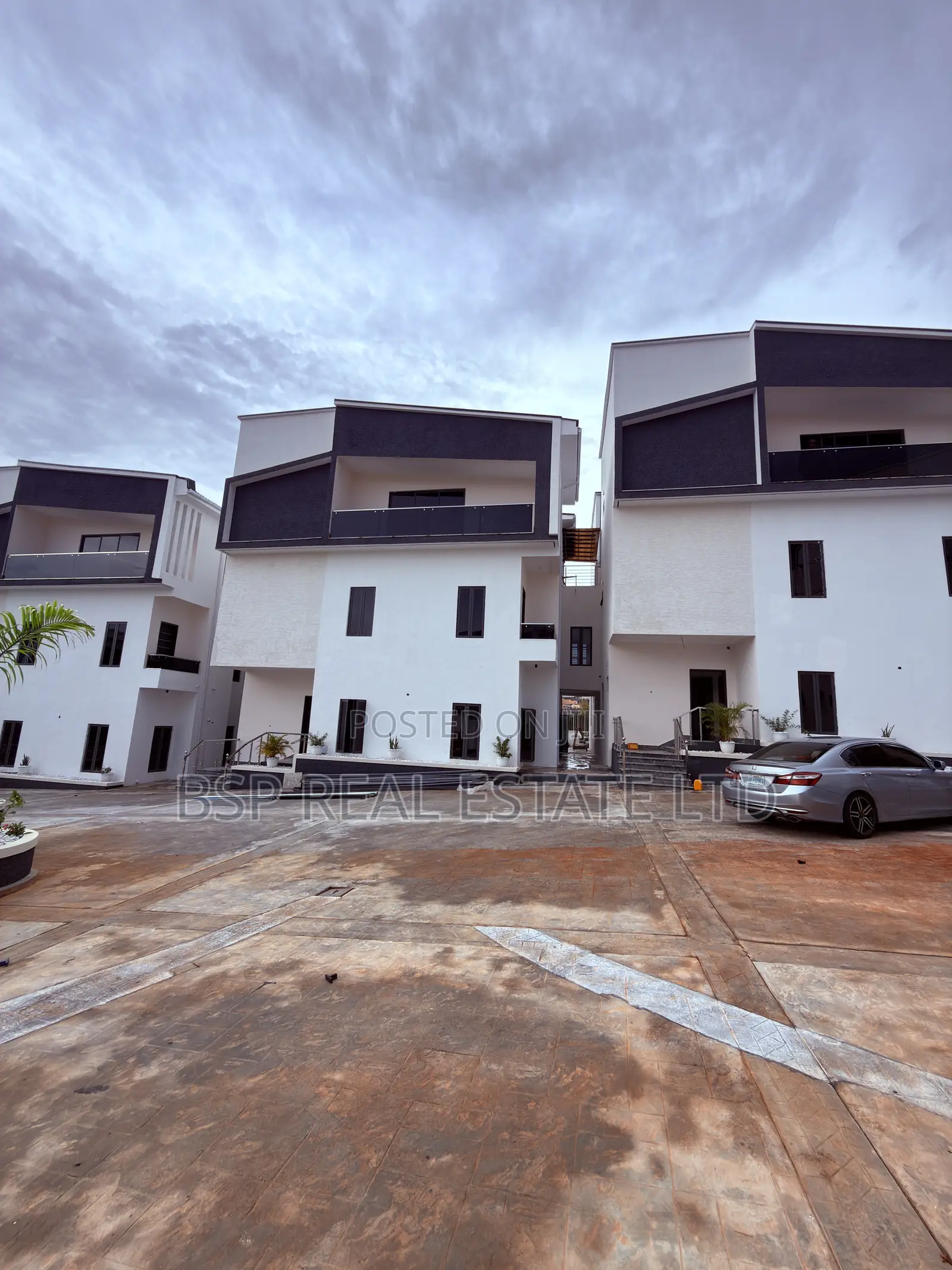 4bdrm Duplex in Asokoro for sale