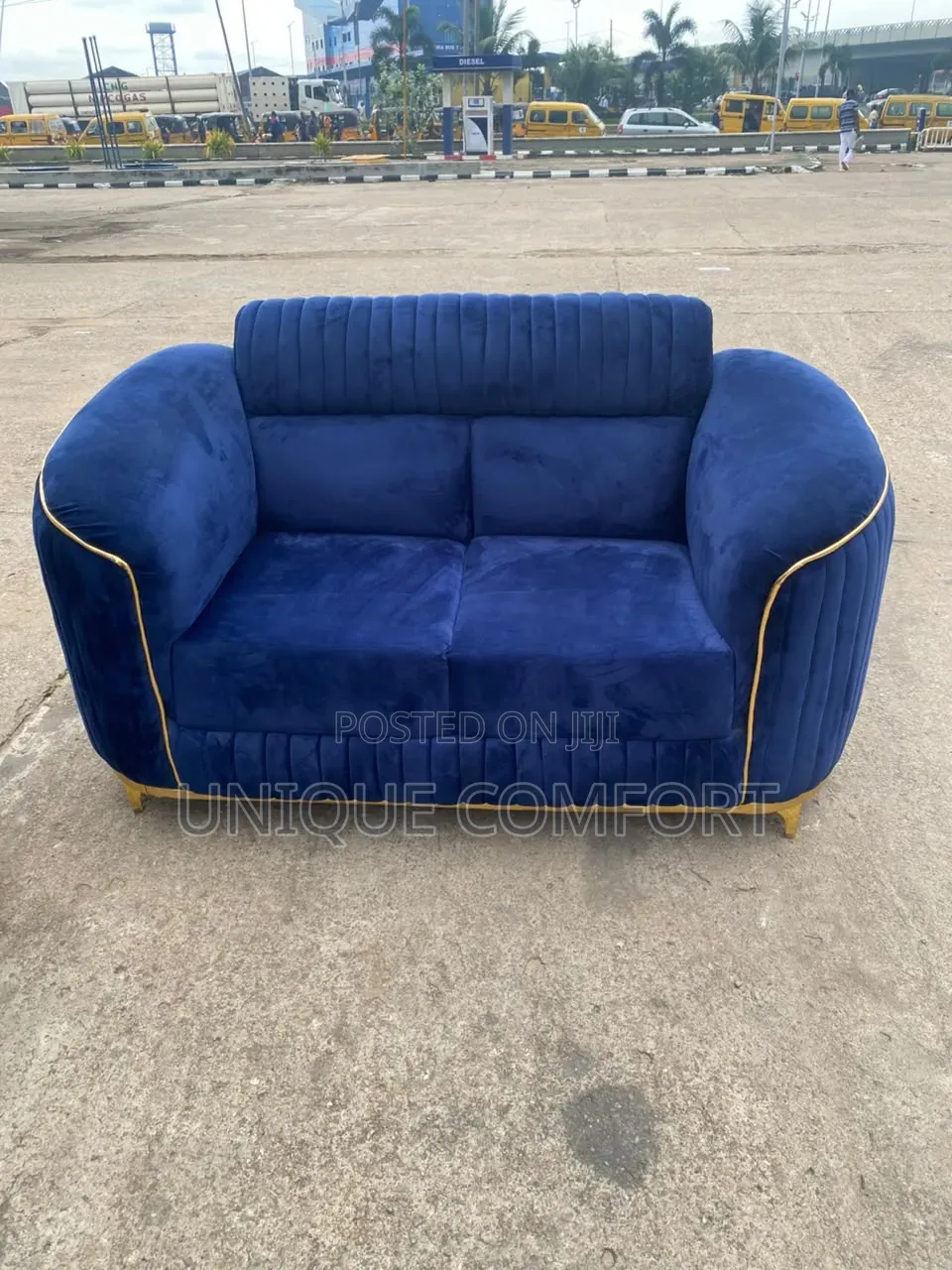 Brand New Top Quality 7 Seaters Luxury Padded Sofa Set (3,2,1,1)