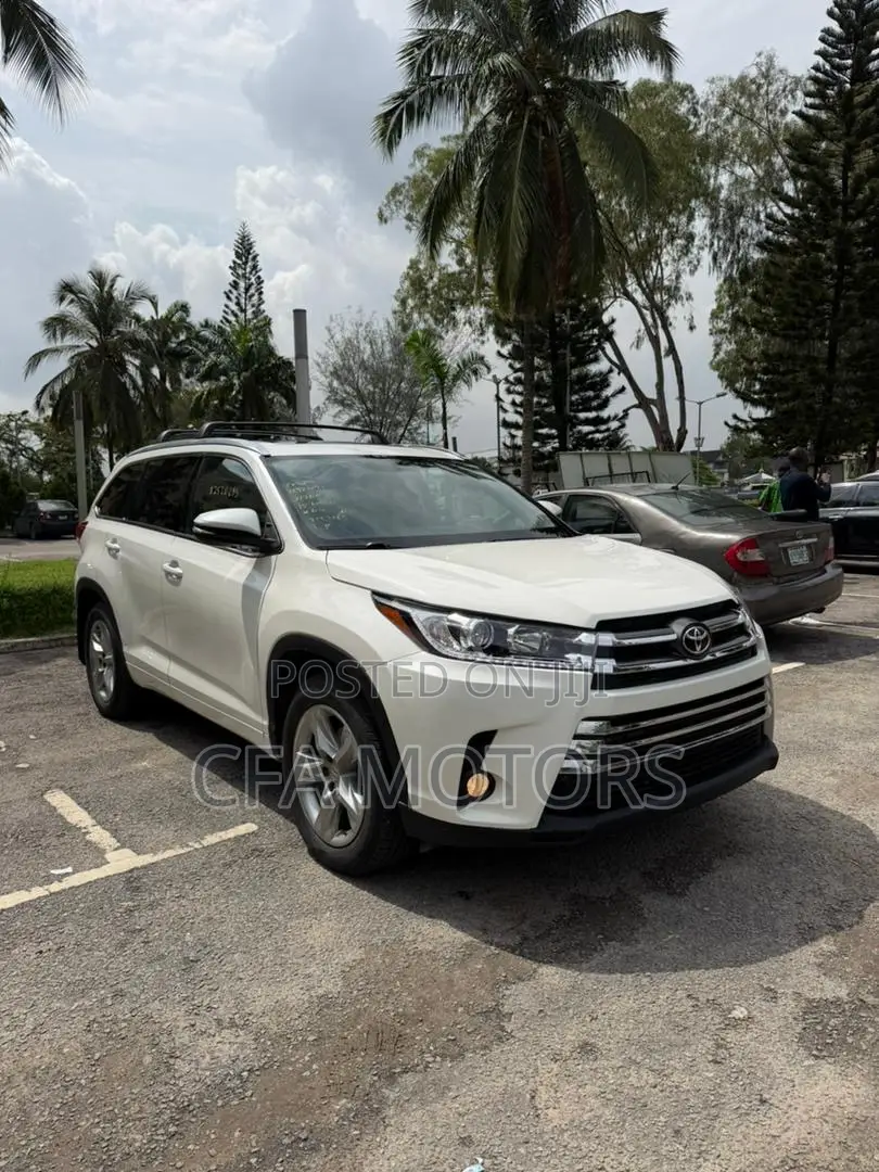 Toyota Highlander Limited Platinum 4dr SUV AWD (3.5L 6cyl 6A) 2015