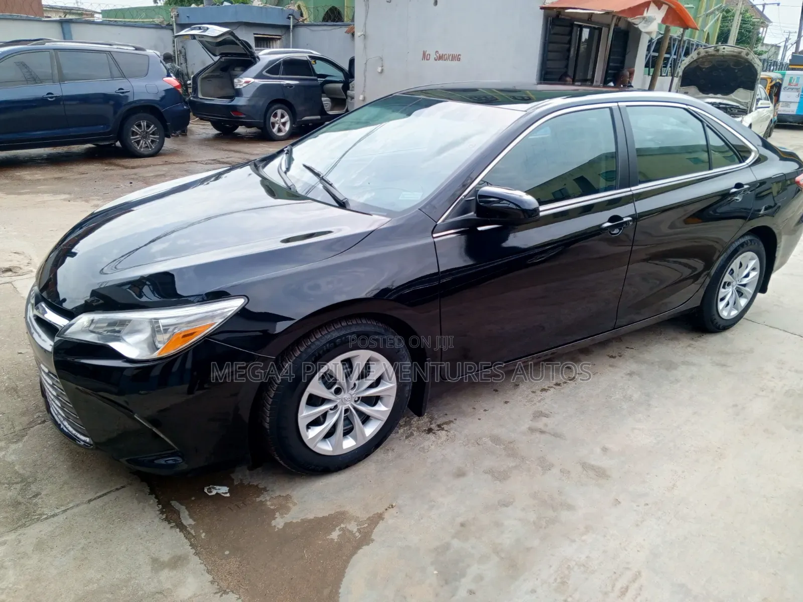Toyota Camry LE 4dr Sedan (2.5L 4cyl 6A) 2017 Black
