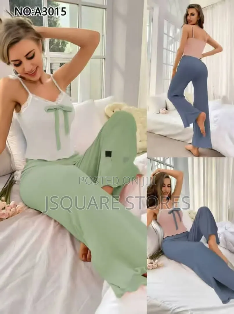 Ladies Short Sleeve Pyjamas/Indoor Wear
