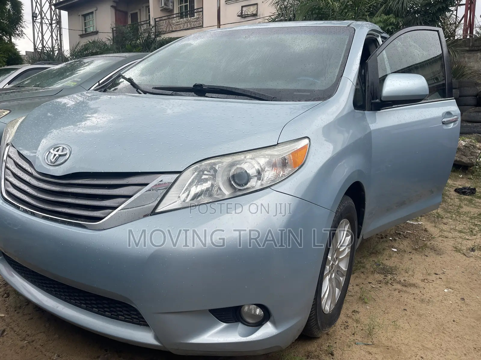 Toyota Sienna XLE 7-Passenger 4dr Minivan AWD (3.5L 6cyl 6A) 2015 Blue