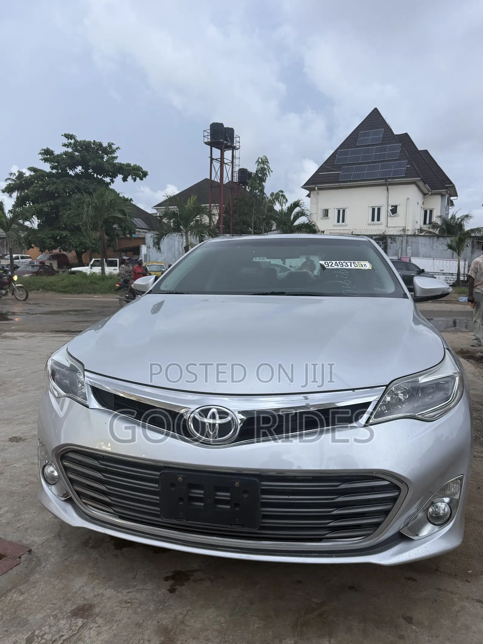 Toyota Avalon XLE Sedar FWD (3.5L 6cyl 6A) 2013 Silver