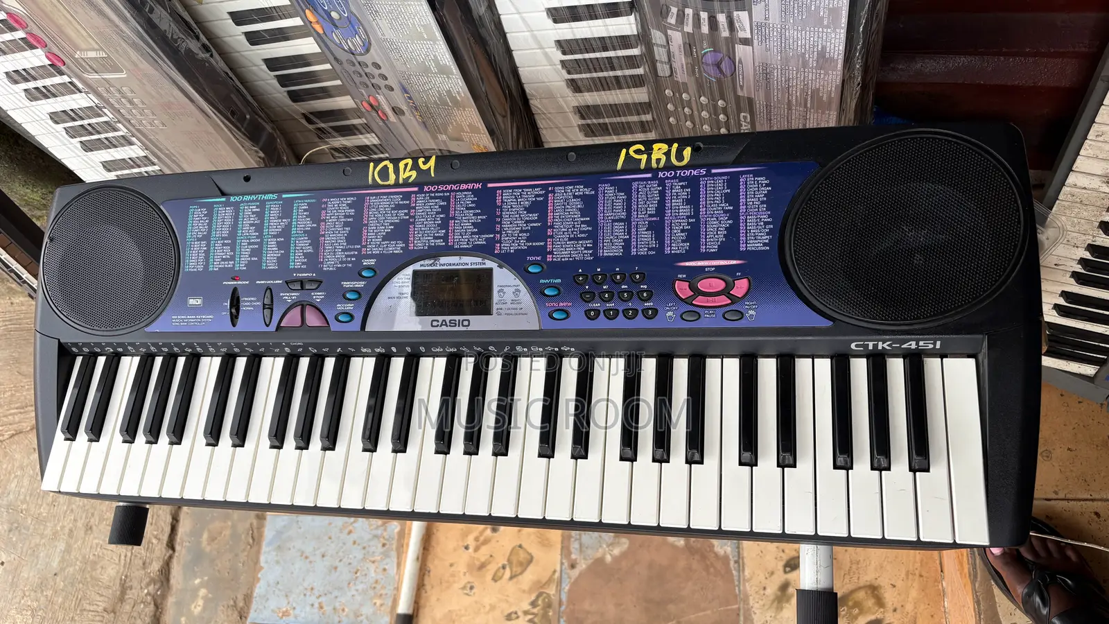 Portable 5 Octaves Casio CTK 451 Keyboard