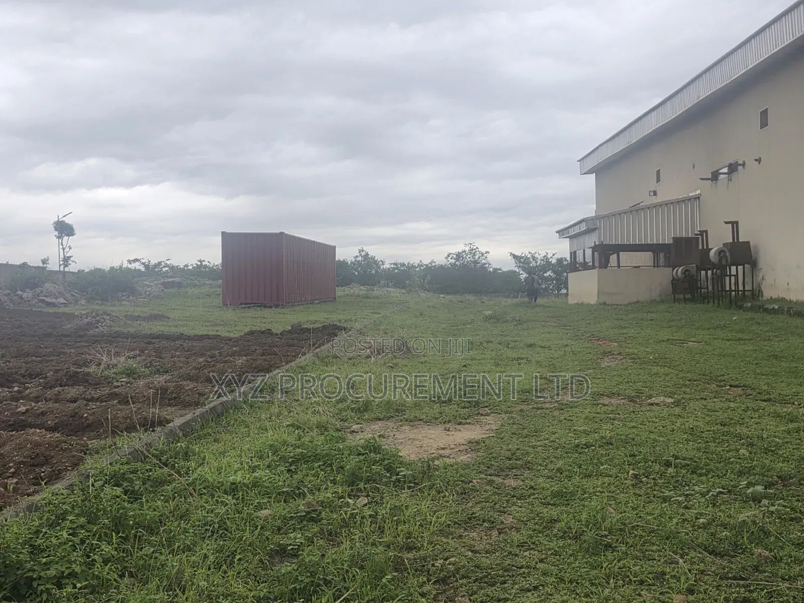 Self Compound 1,500 SQM Warehouse With Massive Outer Space