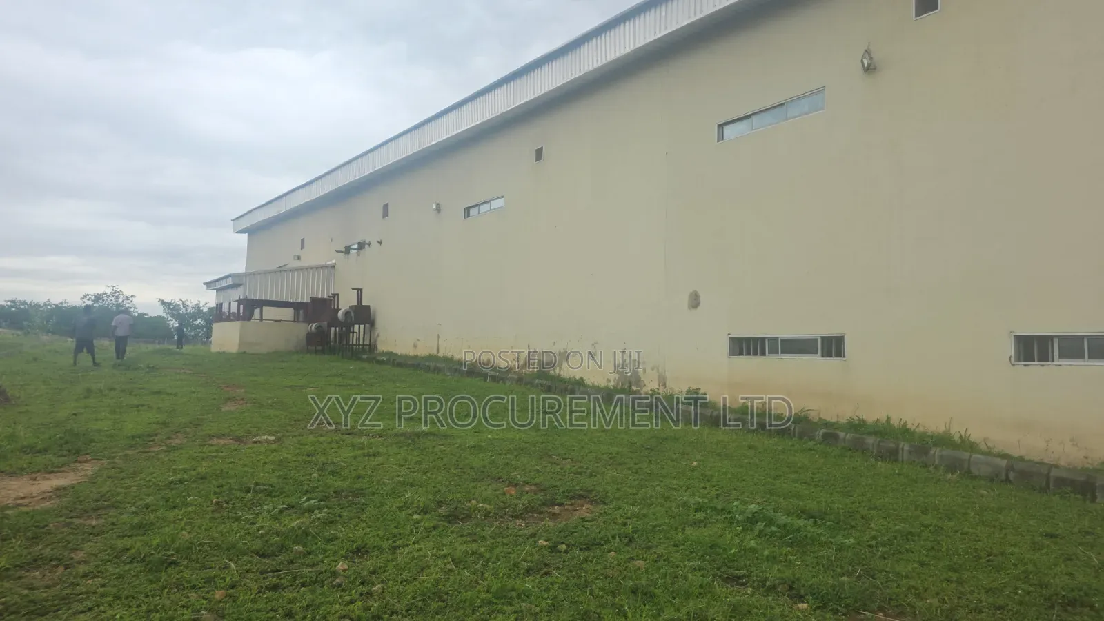 Self Compound 1,500 SQM Warehouse With Massive Outer Space