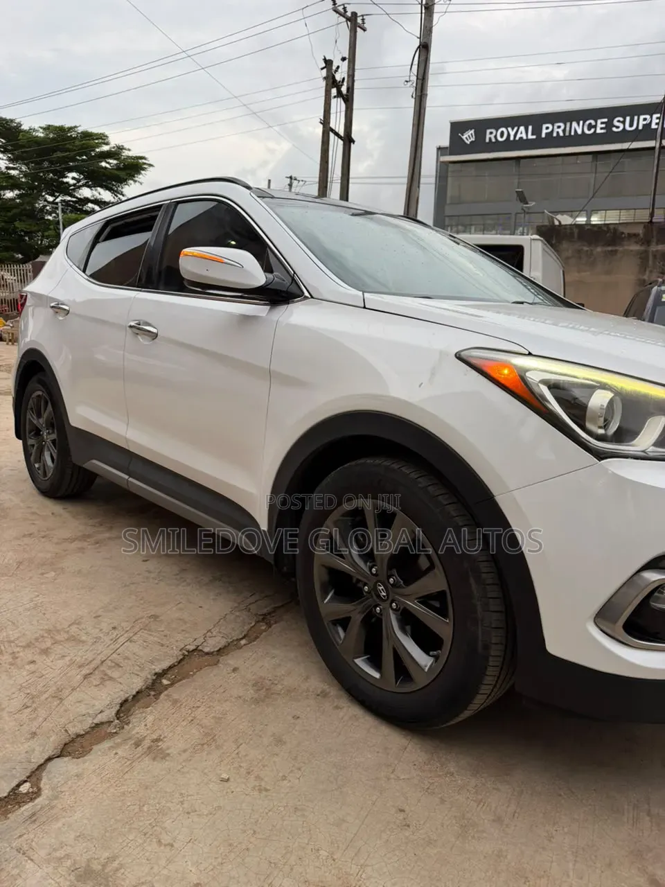 Hyundai Santa Fe 2017 White