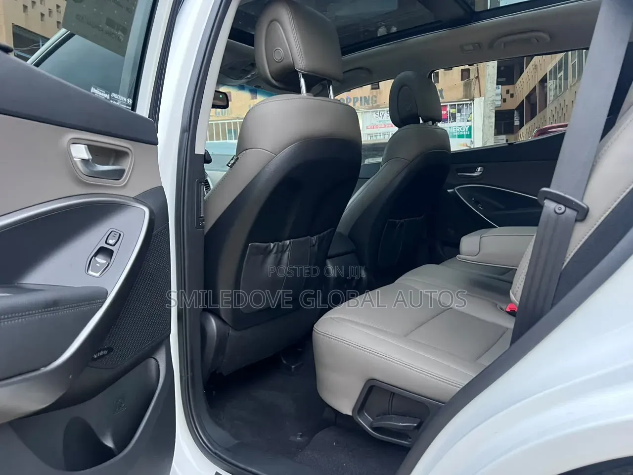 Hyundai Santa Fe 2017 White