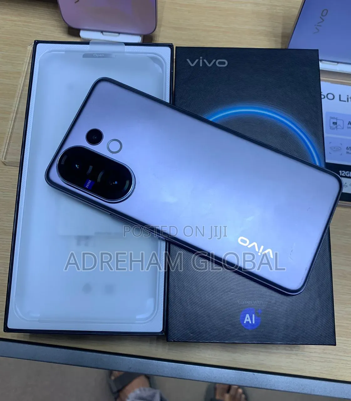 New Vivo V60 512 GB Gray