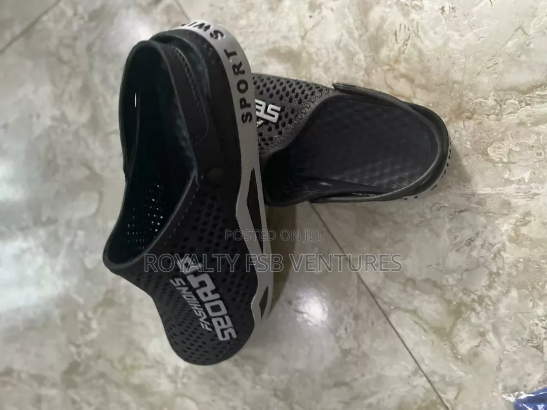 Crocs Shoes Size 41-44