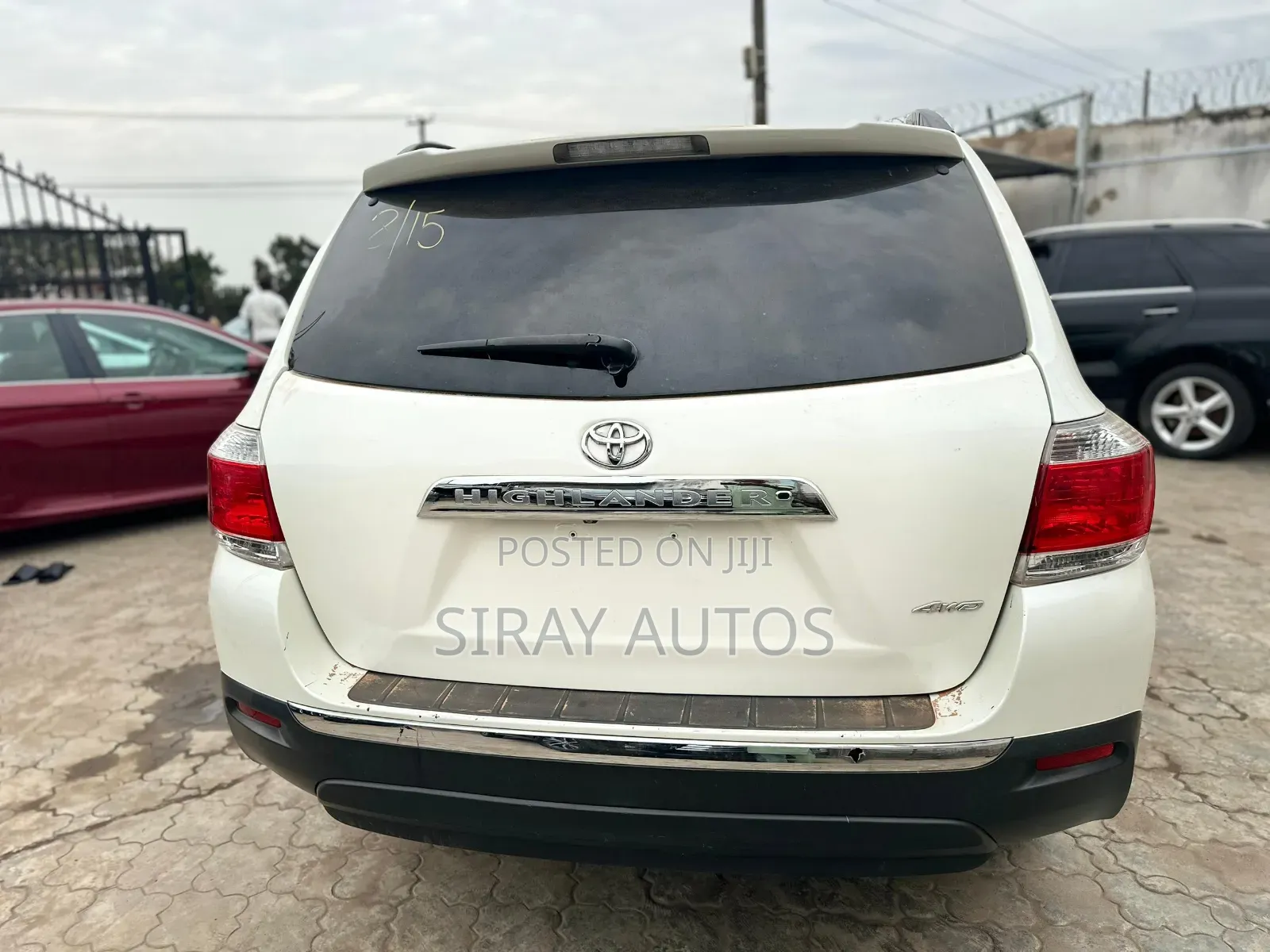 Toyota Highlander SE 2011 White