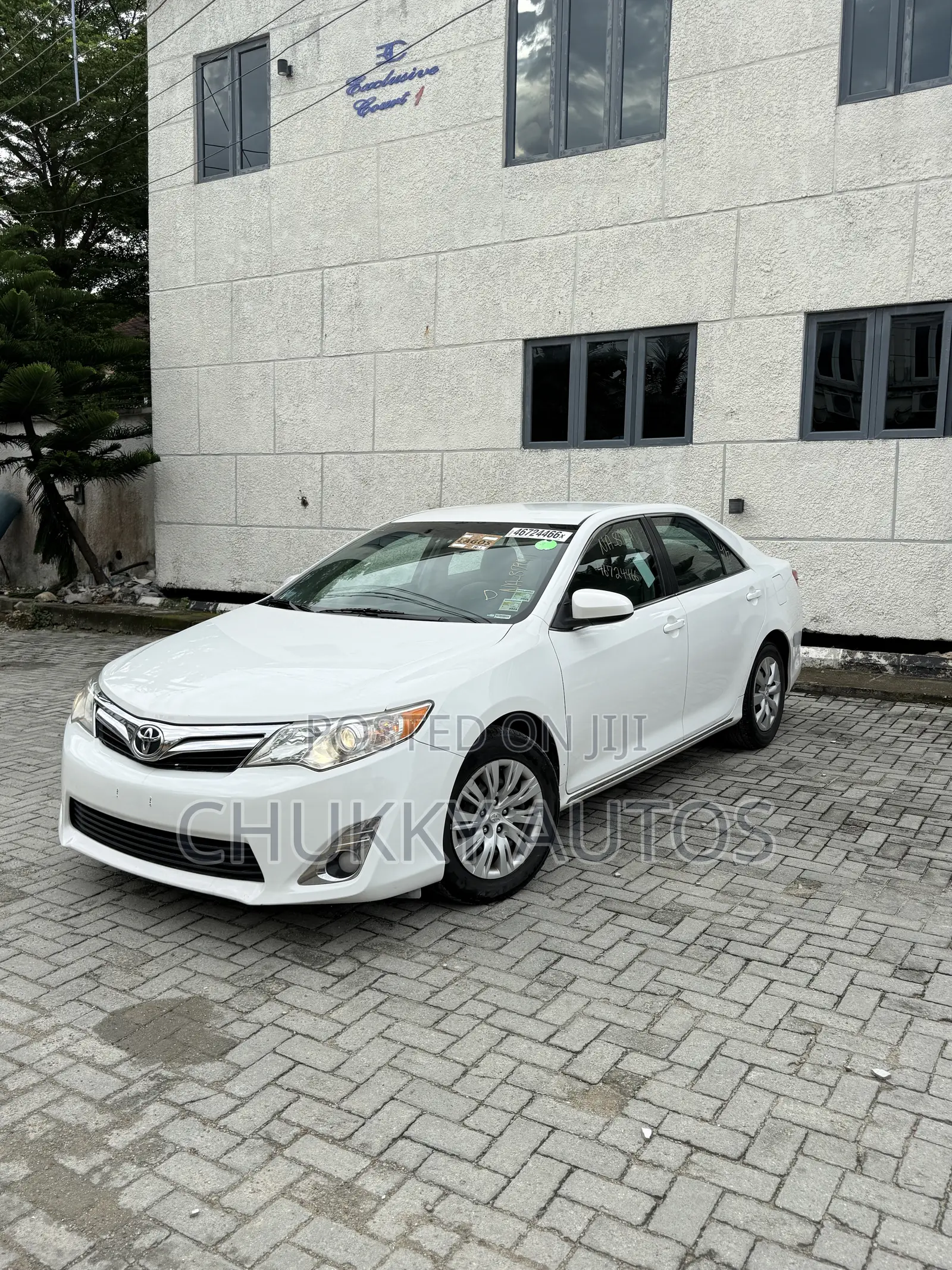 Toyota Camry LE 4dr Sedan (2.5L 4cyl 6A) 2012 White