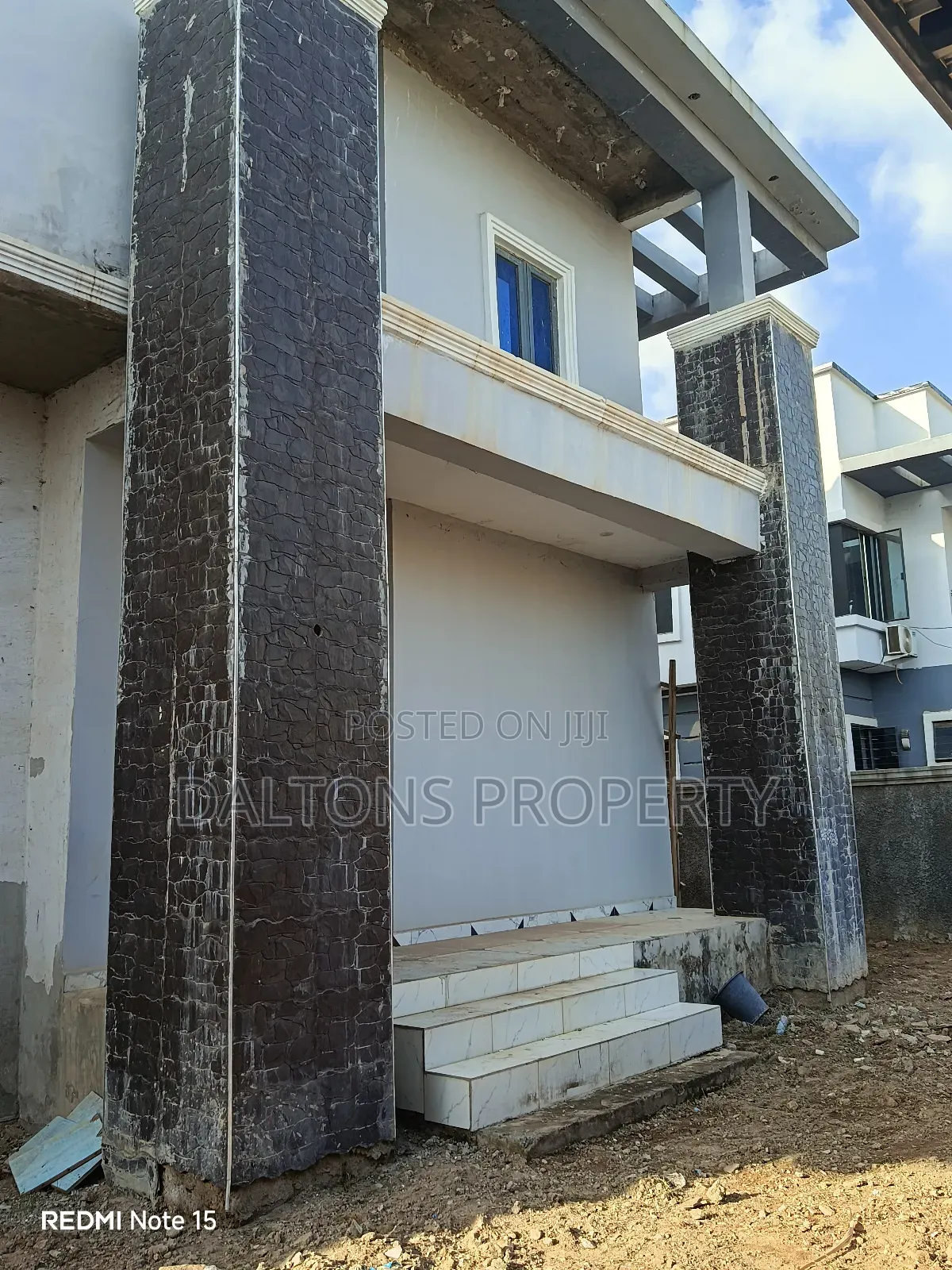 4bdrm Duplex in Von Axis, Lugbe District for sale