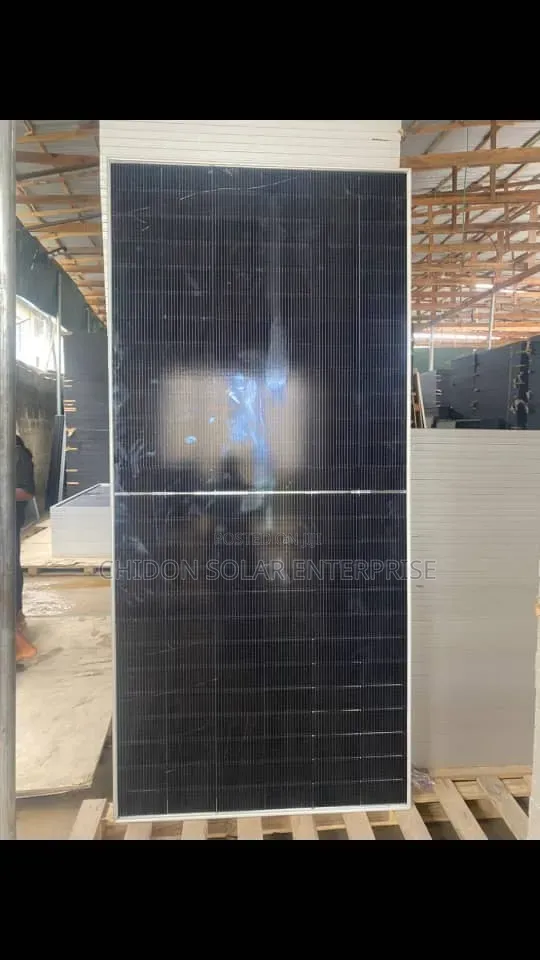 715w Jinko Solar Panel Halfcut Bifiacial