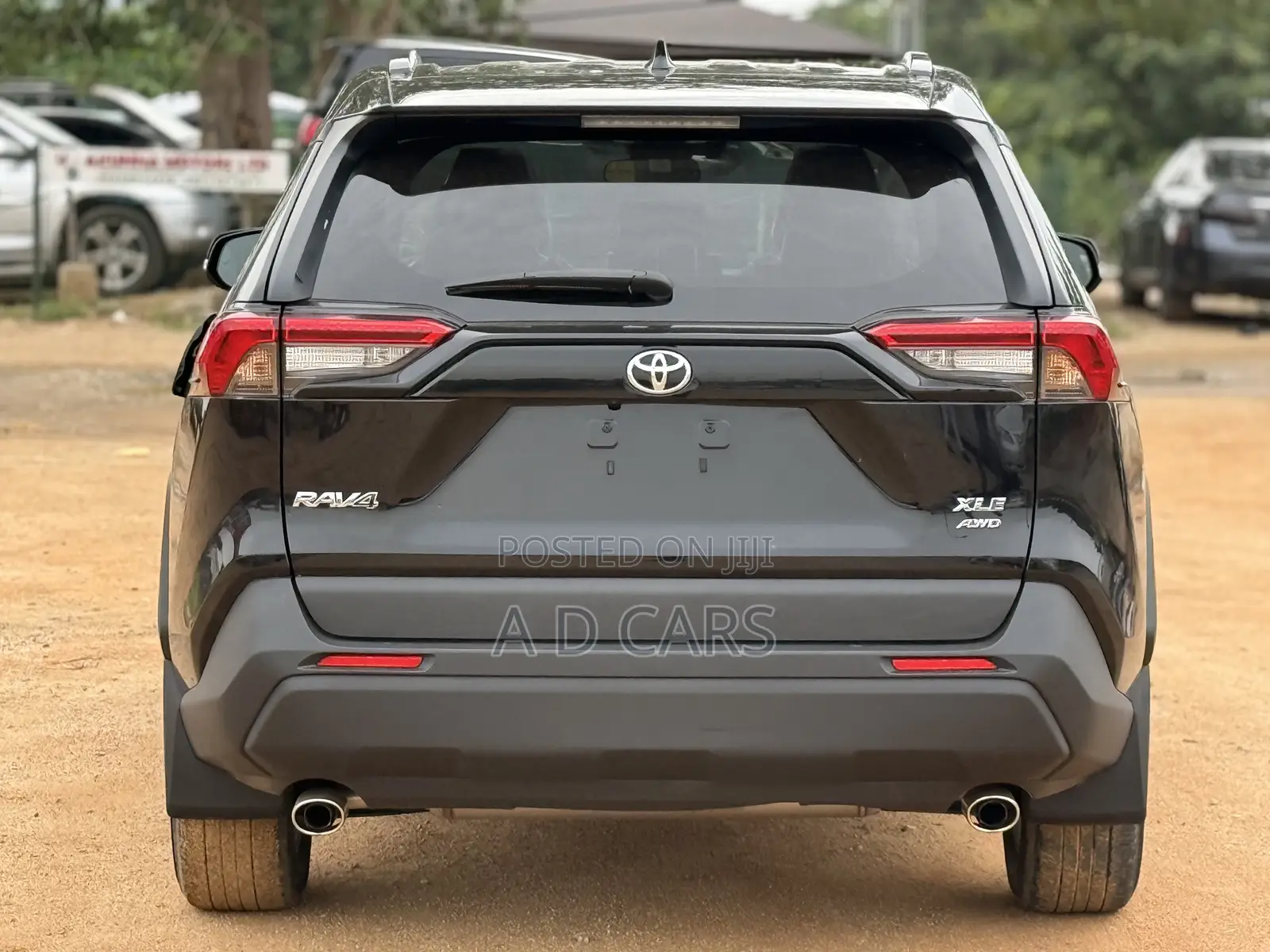 Toyota RAV4 XLE Premium 2022 Black