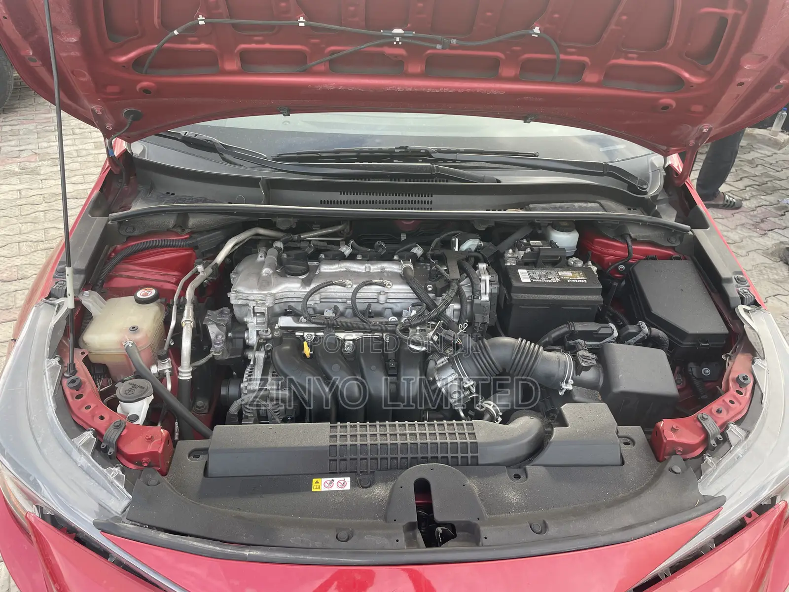 Toyota Corolla LE 2020 Red