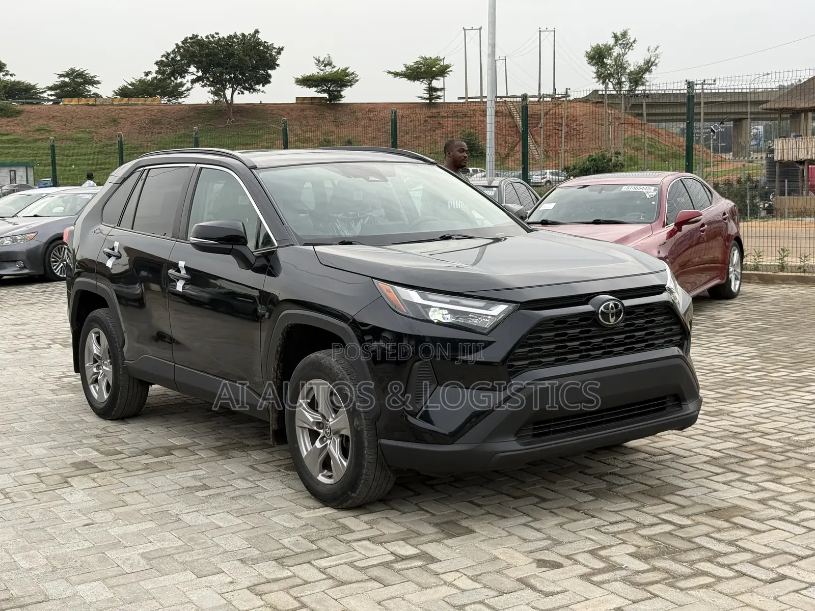 Toyota RAV4 XLE 2022 Black