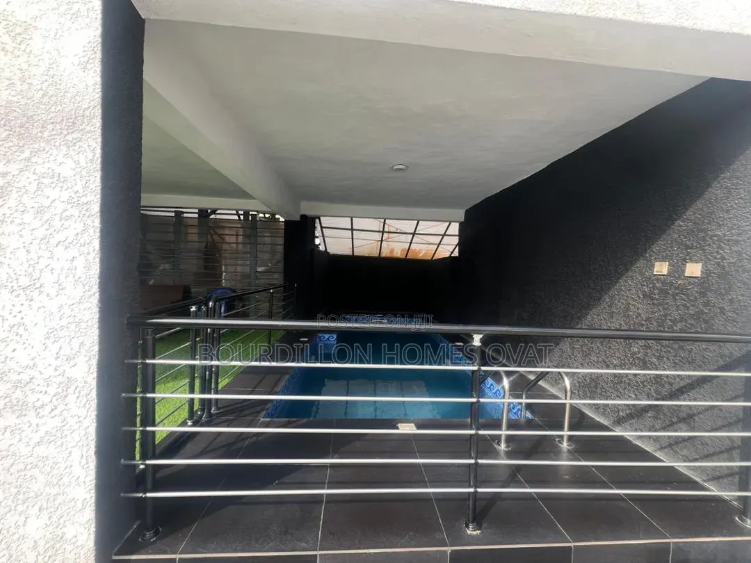 4bdrm Duplex in Lekki County Estate for sale