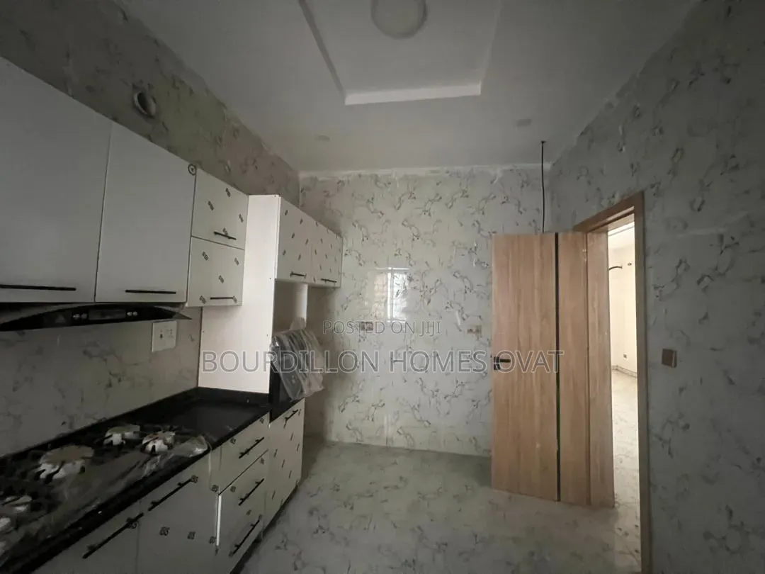 4bdrm Duplex in Lekki County Estate for sale