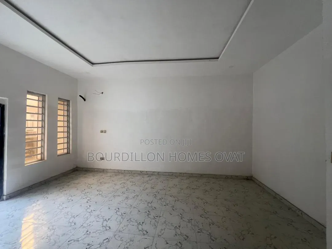 4bdrm Duplex in Lekki County Estate for sale