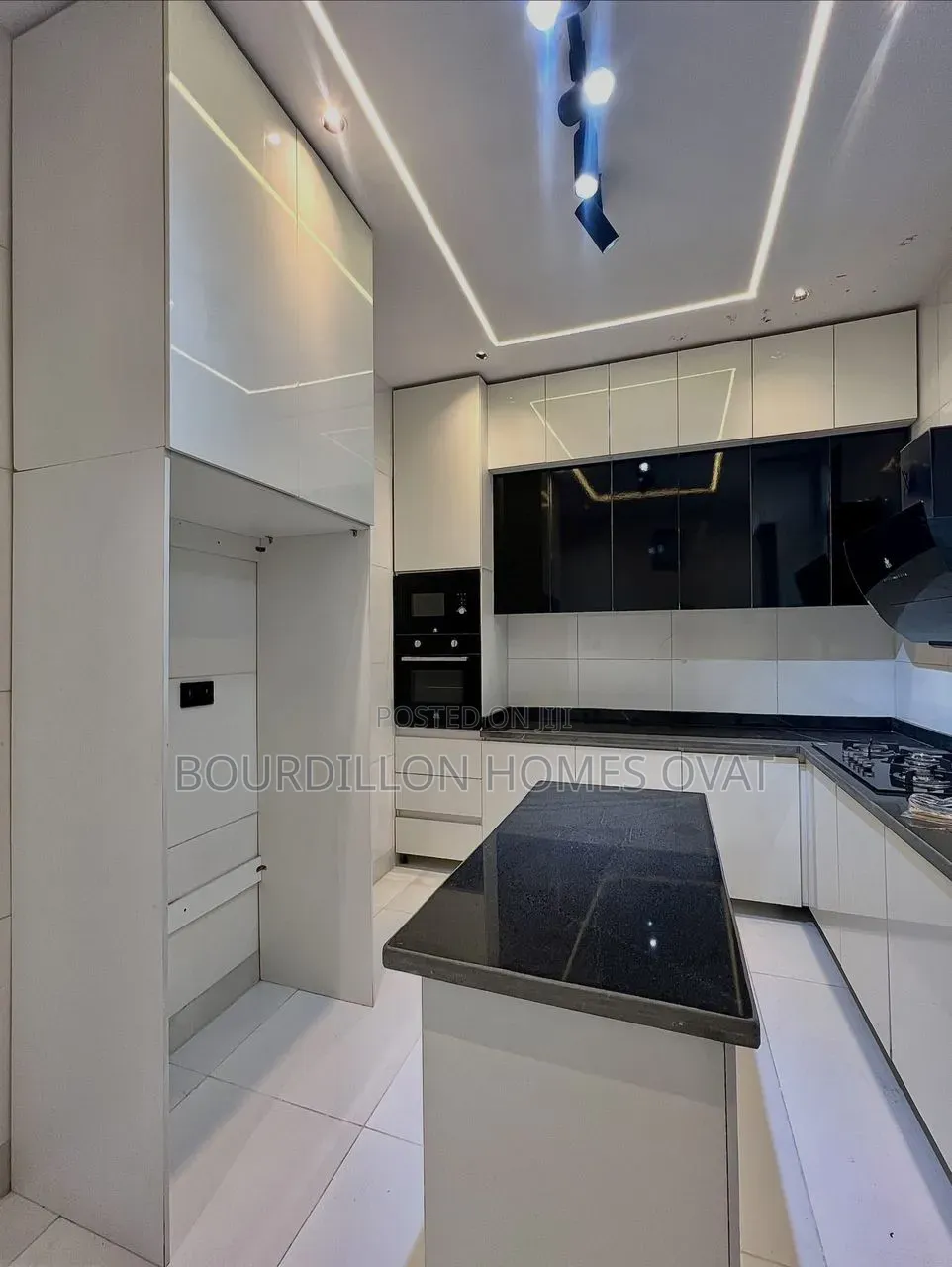 4bdrm Duplex in Lekki Palm City for sale
