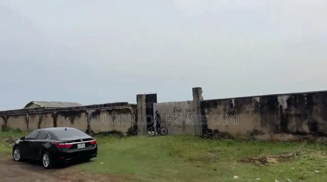 16330sqm Land