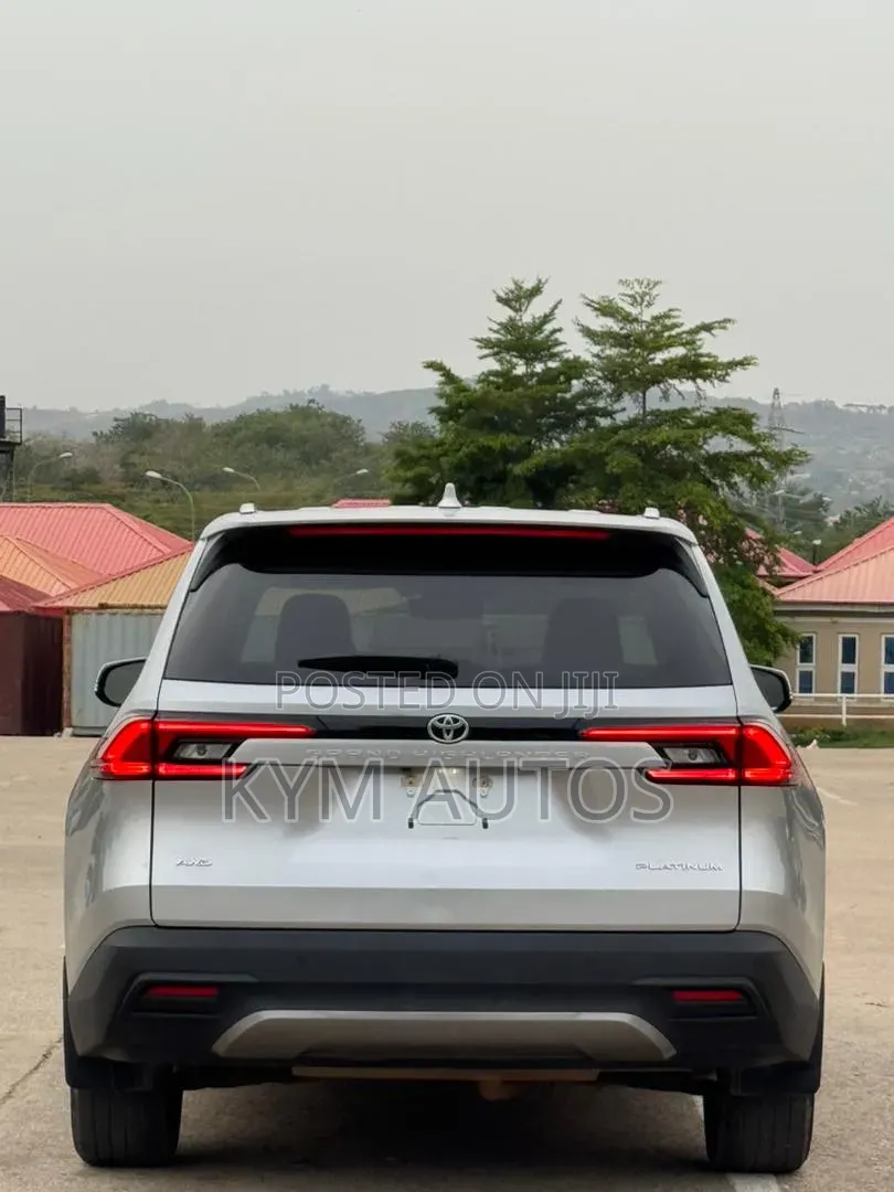 Toyota Grand Highlander Platinum AWD 2026 Silver